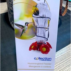 Beautiful glass hummingbird feeder